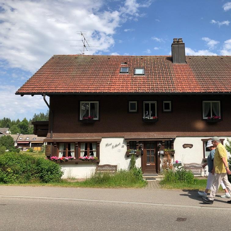 Restaurant "Guesthouse and Room with Breakfast Wolfgang Dreher" in Hinterzarten