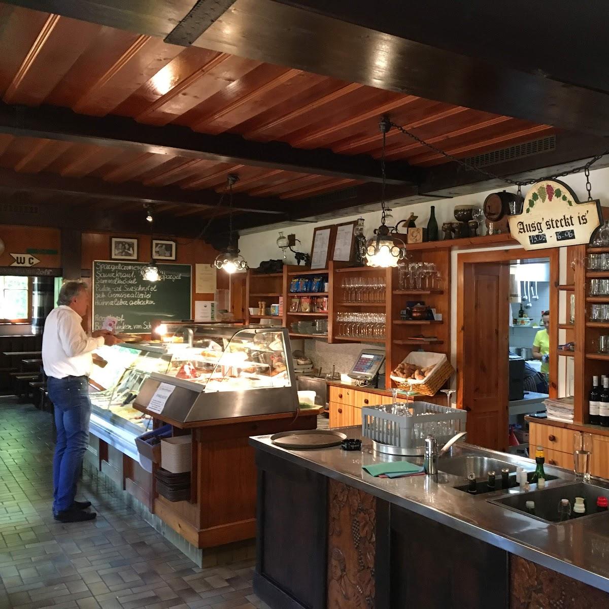 Restaurant "Buschenschank Grausenburger" in Wien