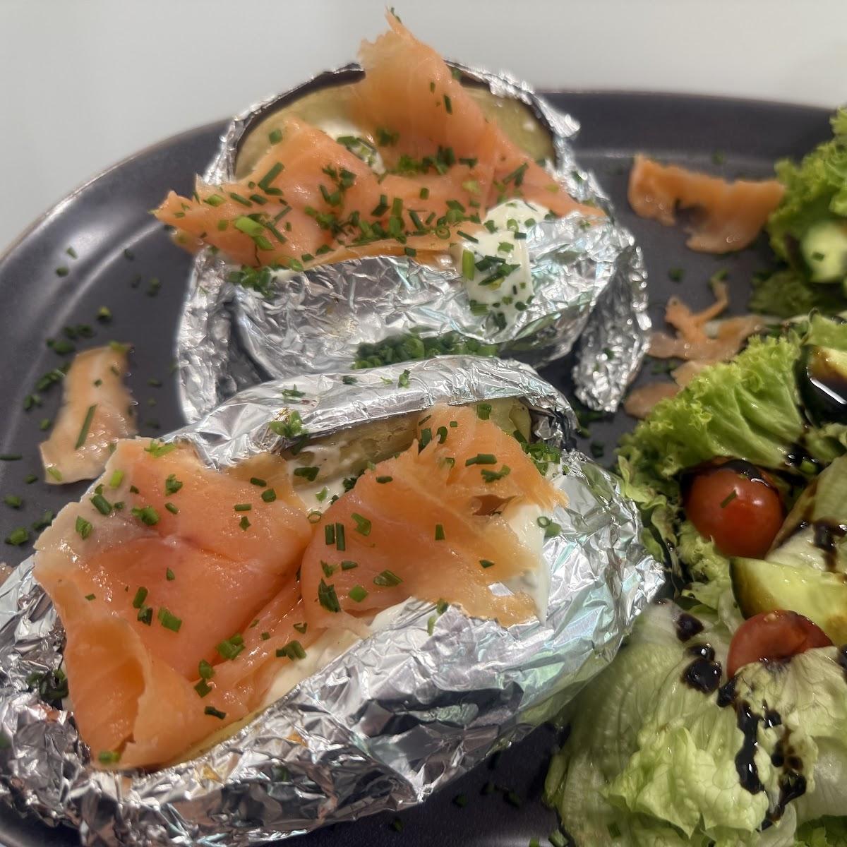 Restaurant "Keine Ahnung Waldsportgaststätte" in Sennfeld