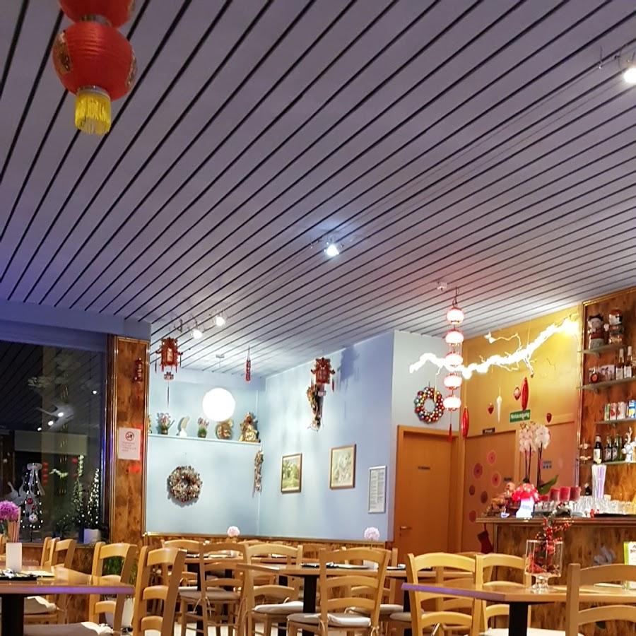 Restaurant "Asia Bistro Hoang" in Kusel