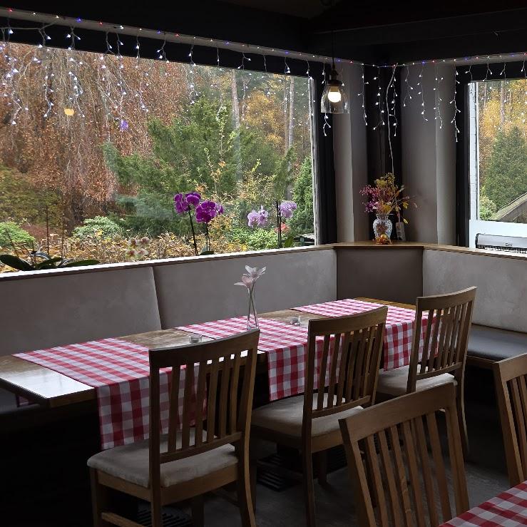 Restaurant "Restoran Zagreb" in Hanstedt