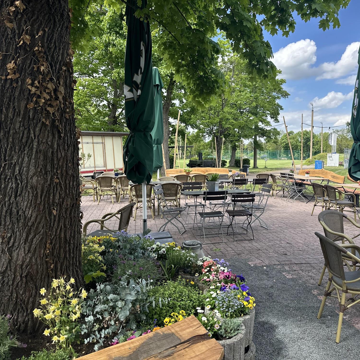 Restaurant "Gaststätte „Oma Kuchinke“ (ehem. Südoststadion)" in Leipzig