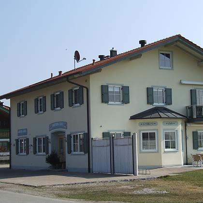Restaurant "Ferienwohnung Bauerncafé" in Eglfing
