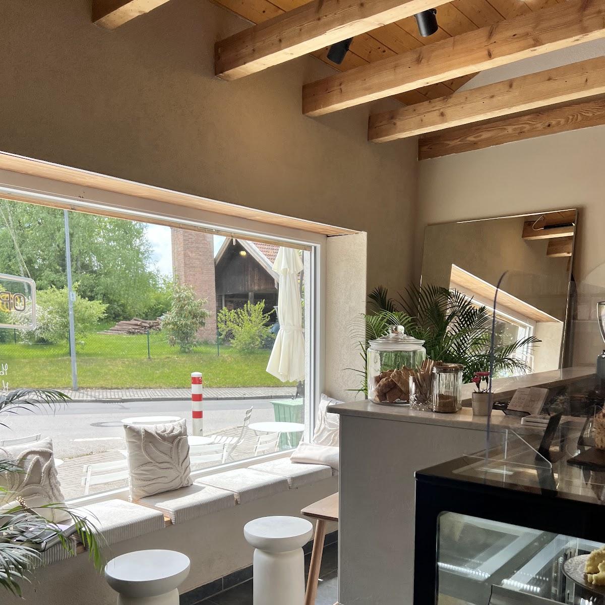 Restaurant "Café Sophie & Louise" in Oberpframmern