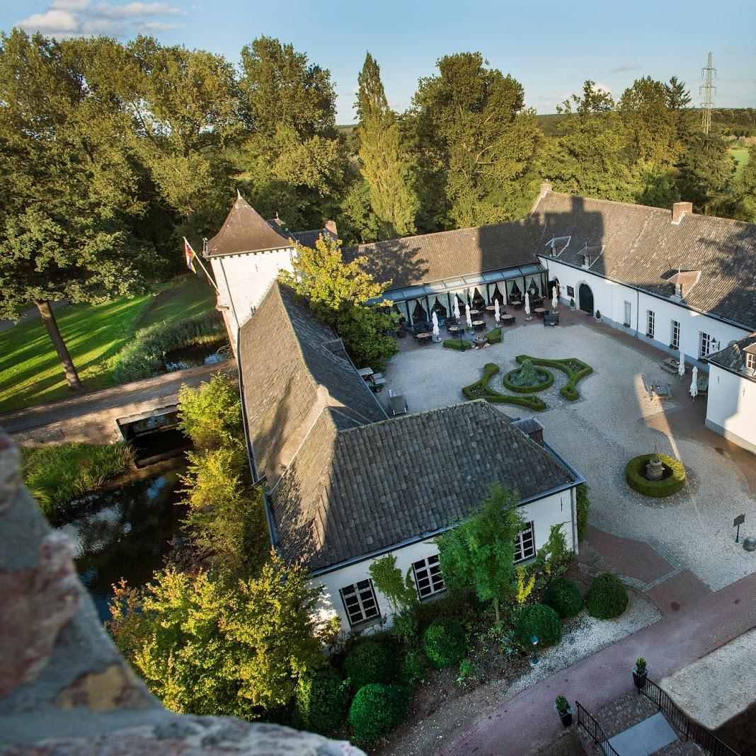 Restaurant "Daelenbroeck castle" in Herkenbosch