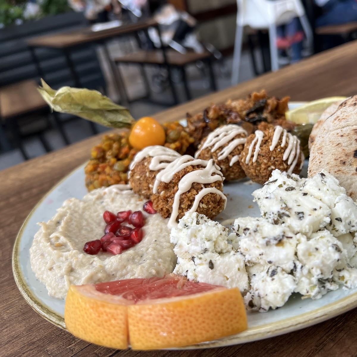 Restaurant "LEKKERAY FREIRUUM" in Zug