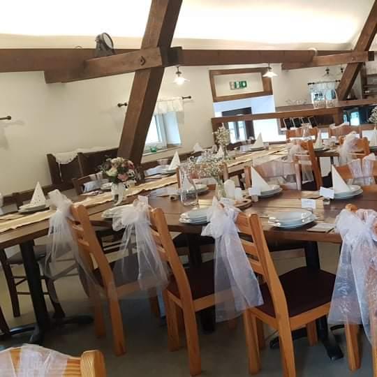 Restaurant "Hvozd - Hochwald Farm" in Krompach