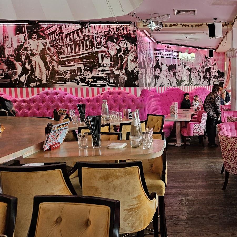 Restaurant "Wilde Matilde Deutsches Restaurant Cafe´ Bar und Variete" in Berlin