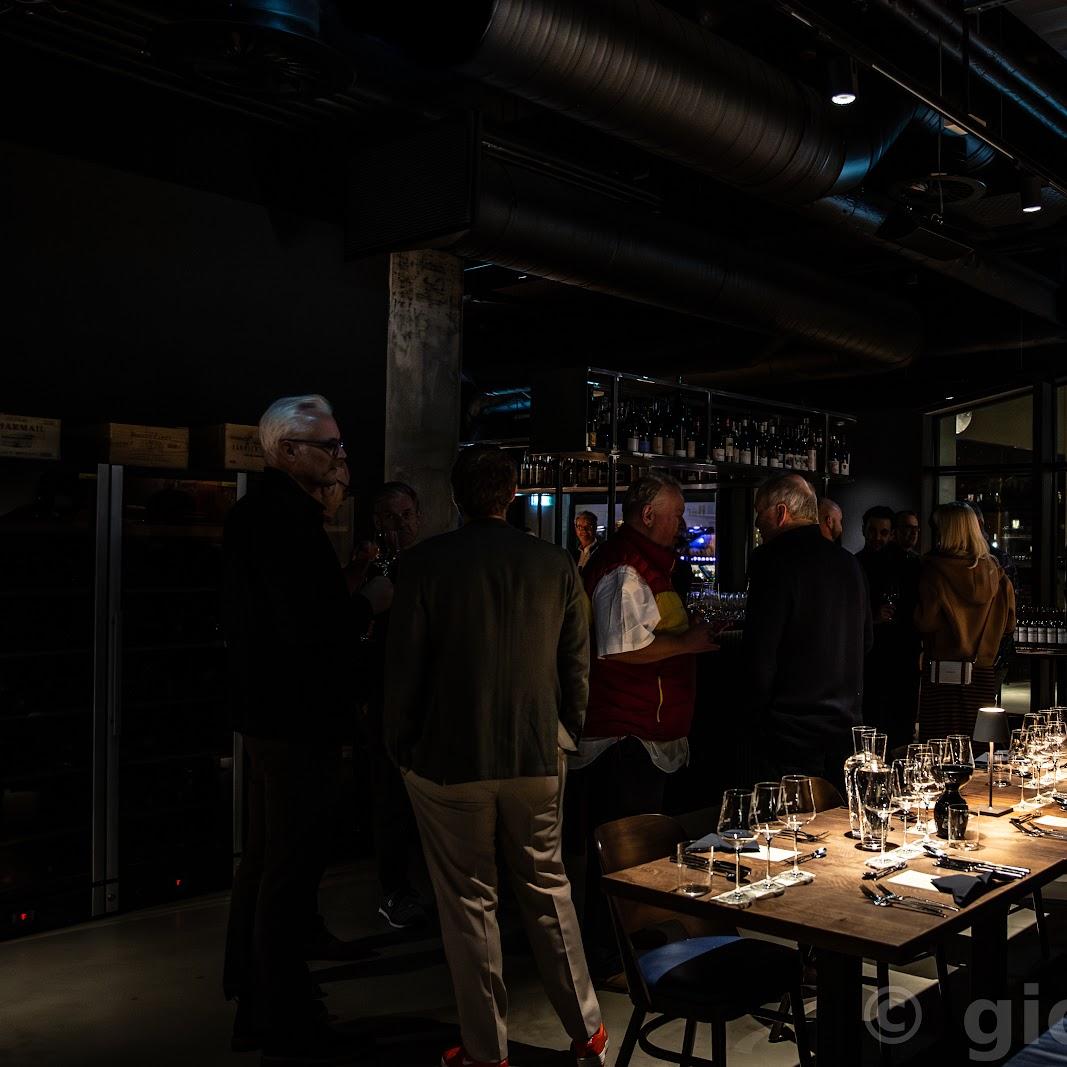 Restaurant "BAR RIQUE Winehouse | Weinbar & Restaurant" in Bremen