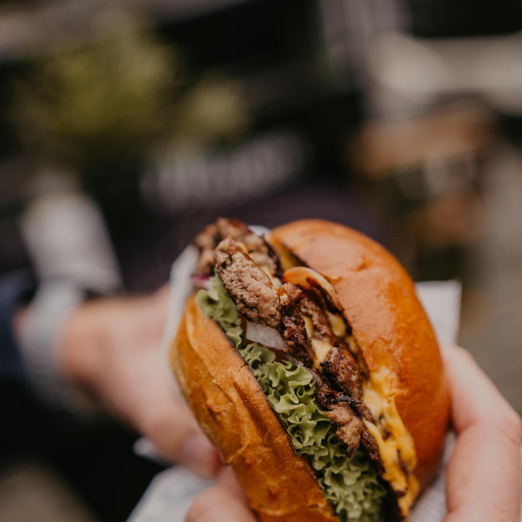 Restaurant "LoveBurgerz Smash Burger Foodtruck" in Kuhardt