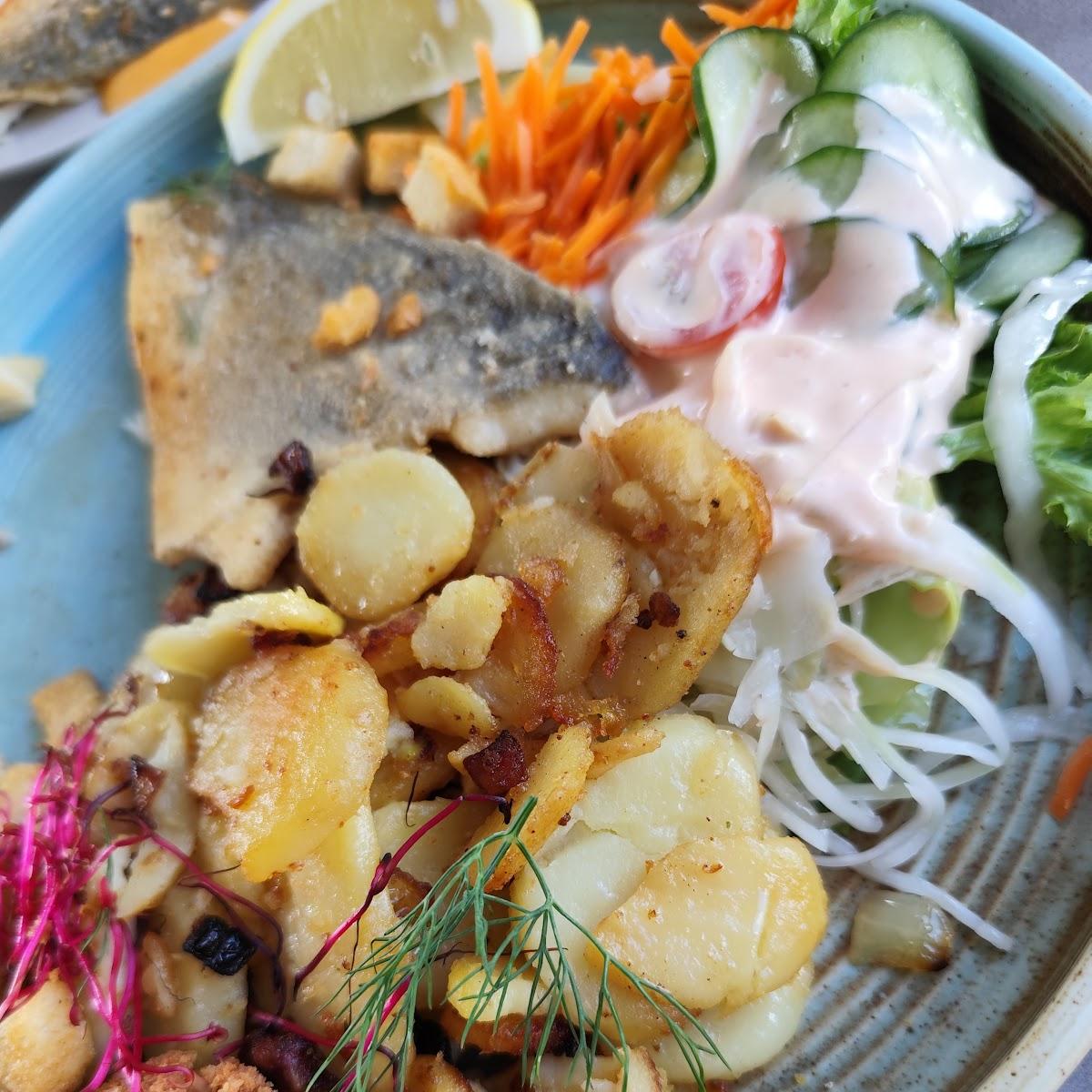 Restaurant "Luv up" in Jemgum