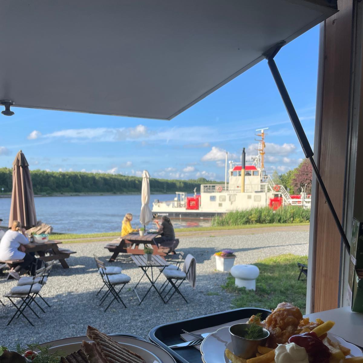 Restaurant "Die Fischerhütte" in Steenfeld