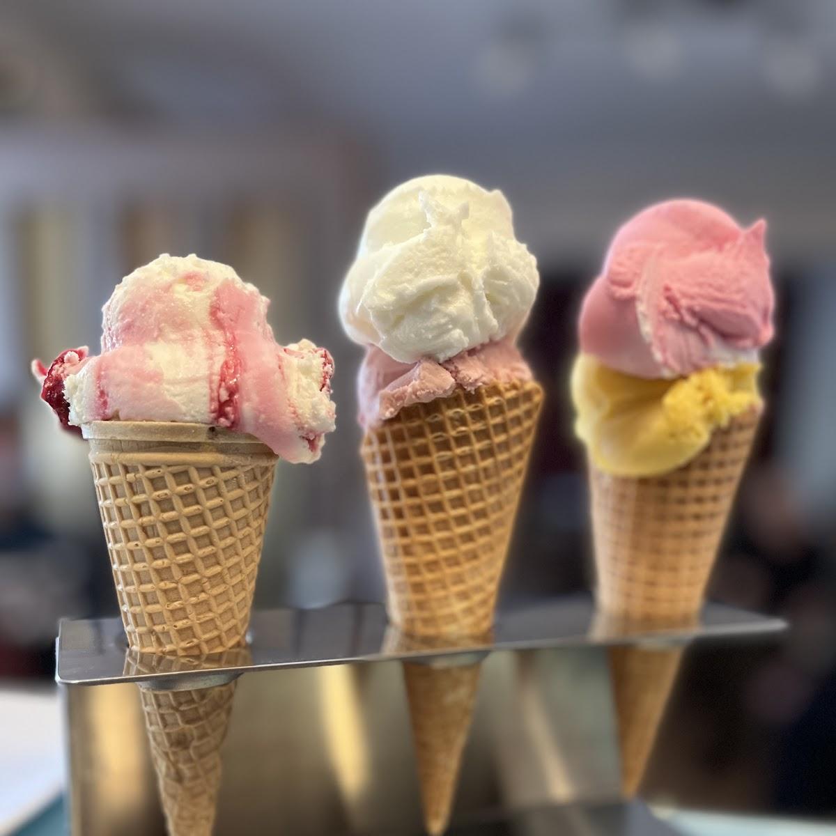 Restaurant "Eis-Schiffel seit 1929" in Dippoldiswalde