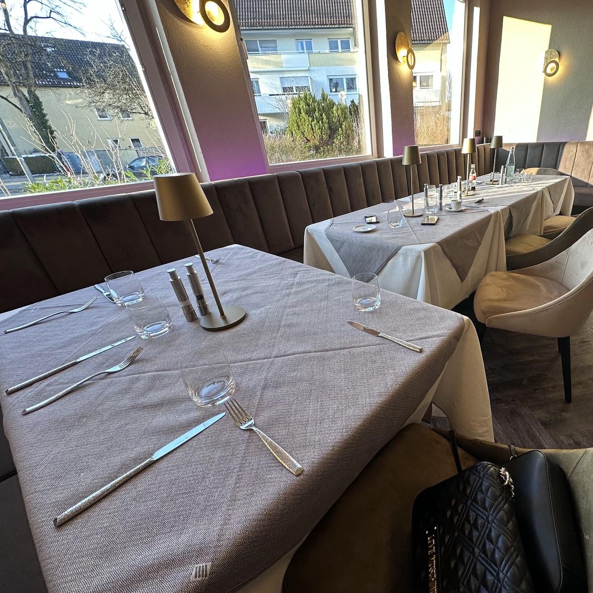 Restaurant "Cori&Amuri Osteria Moderna" in München