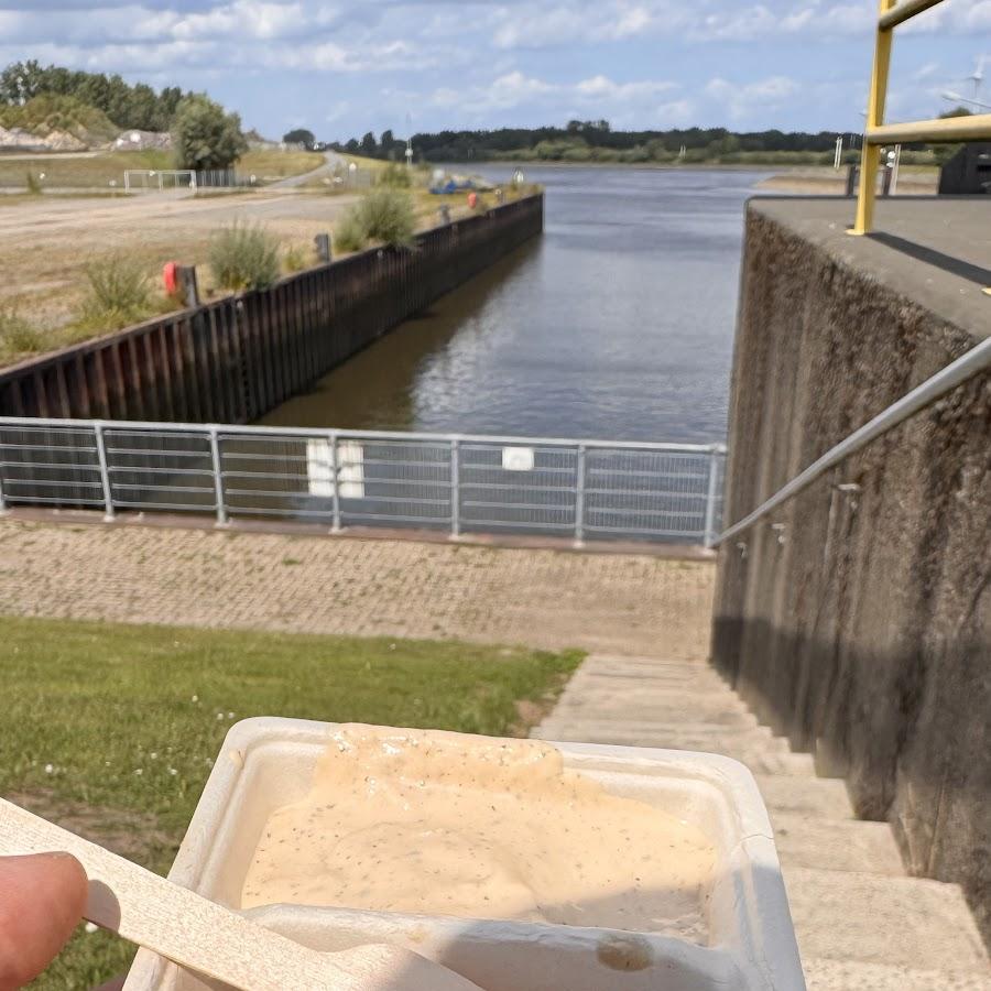 Restaurant "Fischimbiss Büsing" in Lemwerder