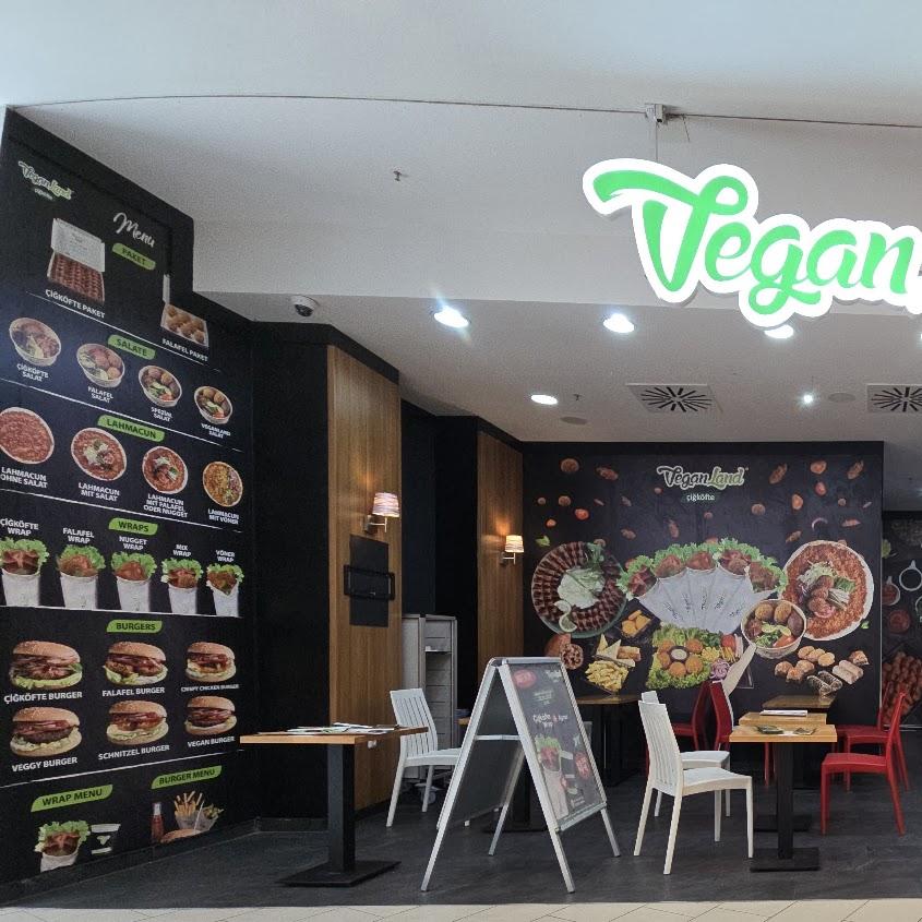 Restaurant "Veganland  | Cigköfte" in Hanau