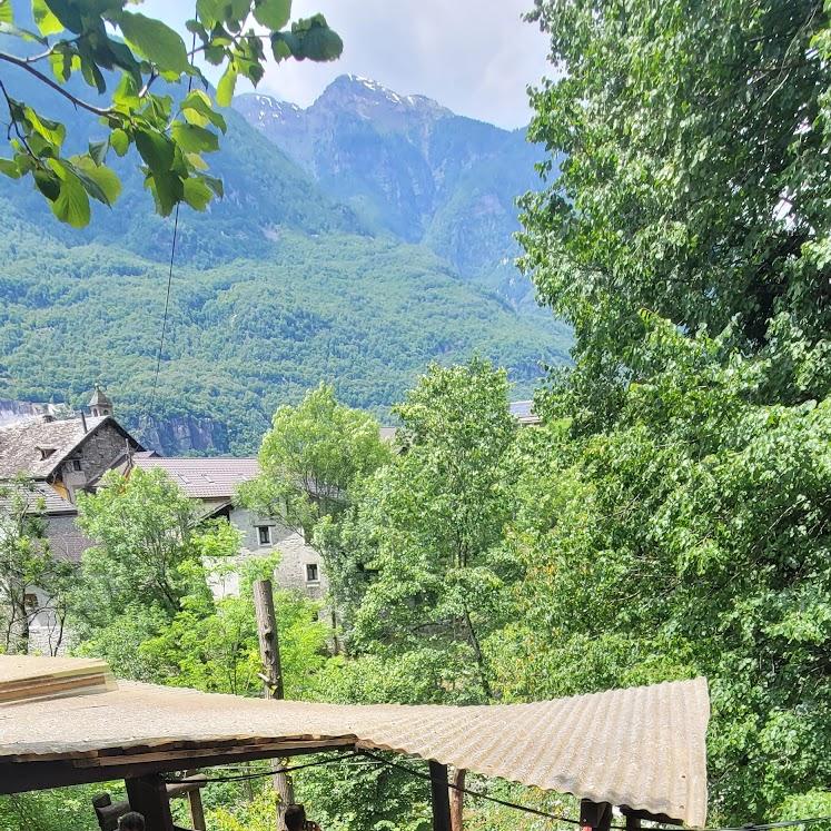 Restaurant "Grotto al Pozzon" in Riviera