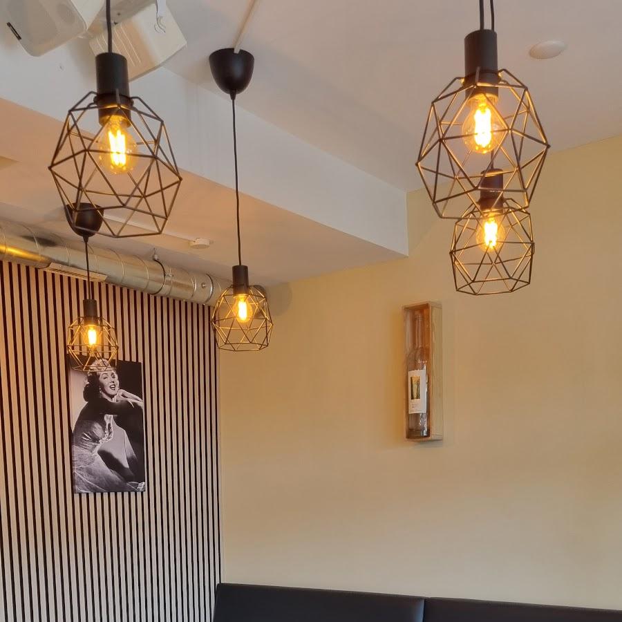 Restaurant "Sam
