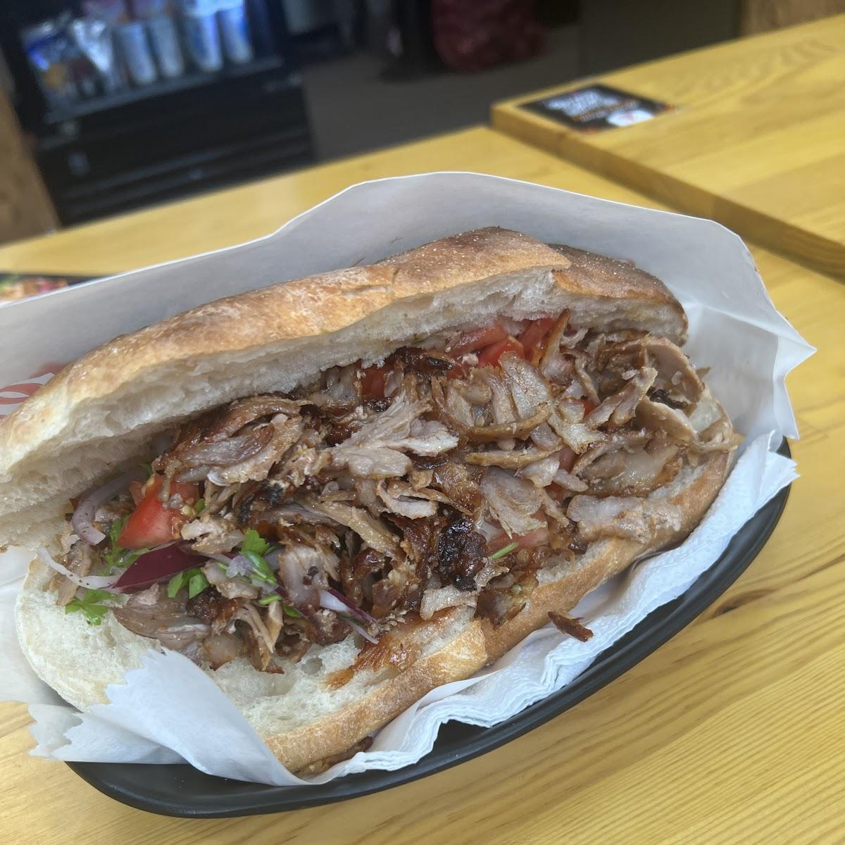 Restaurant "Levos Kebab" in Frechen