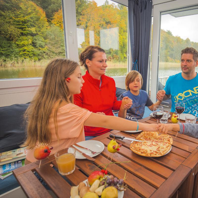 Restaurant "KUHNLE-TOURS GmbH" in Rechlin