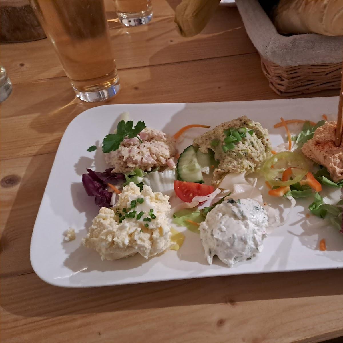 Restaurant "Buschenschank - Zur alten Ordi" in Gattendorf