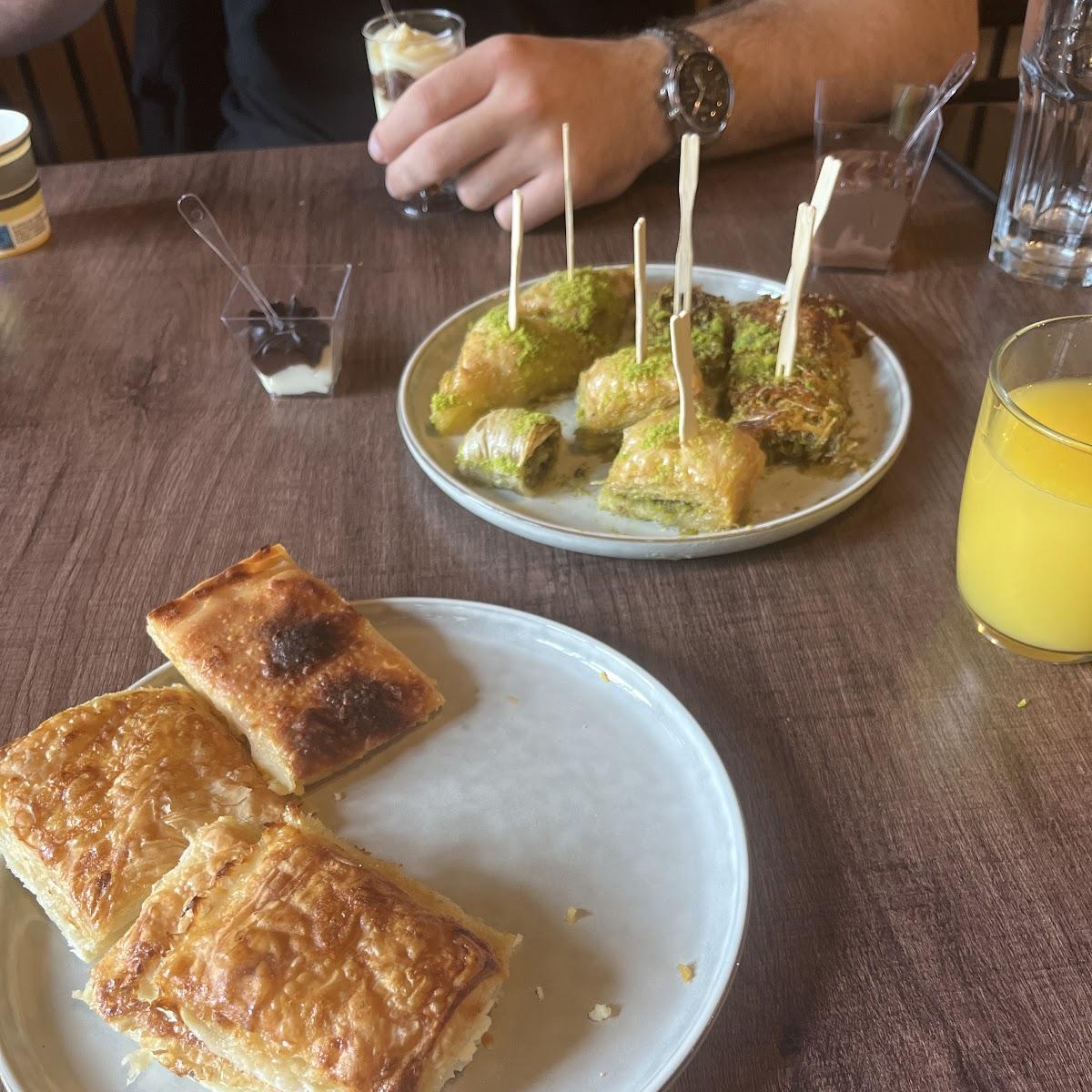 Restaurant "Café Mola - Patisserie" in Wesel