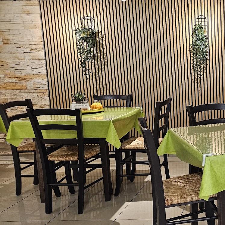 Restaurant "SAHRA Eisdiele" in Schorndorf