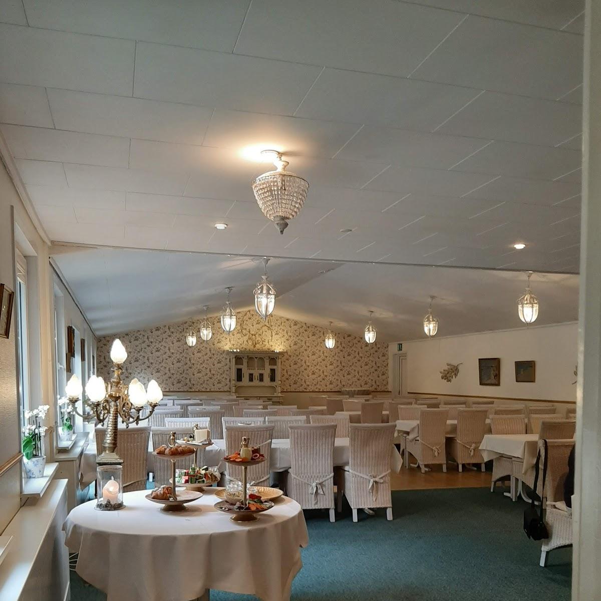Restaurant "Skovpavillonen" in Holsted