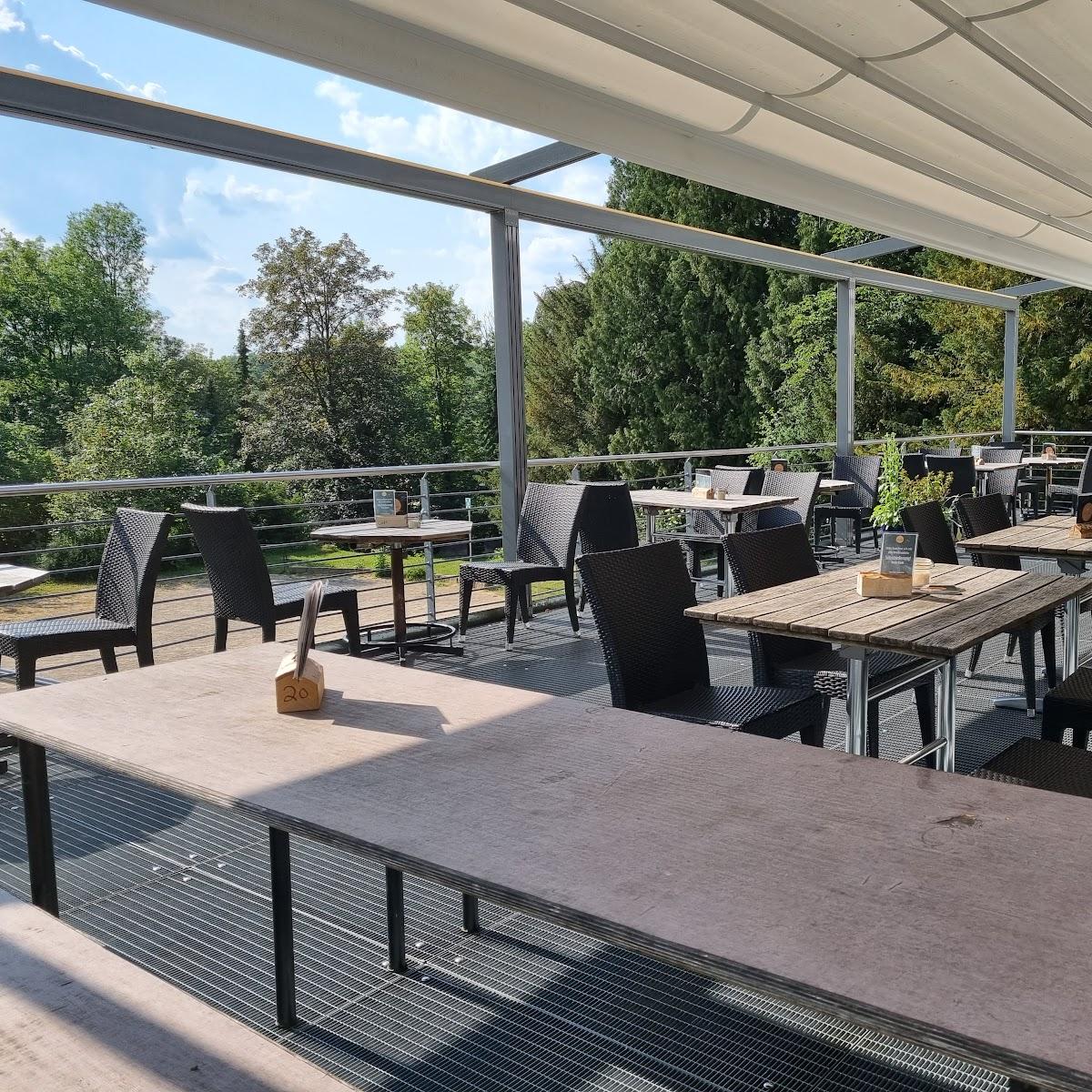 Restaurant "Café  Alte Schule  Schloss Hamborn" in Borchen