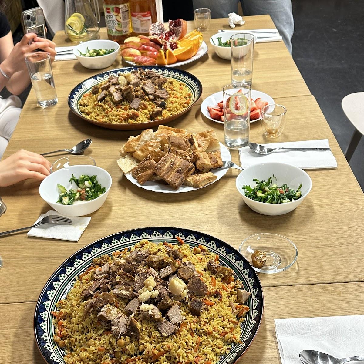 Restaurant "Do’stlar Choyxona ERFURT" in Erfurt