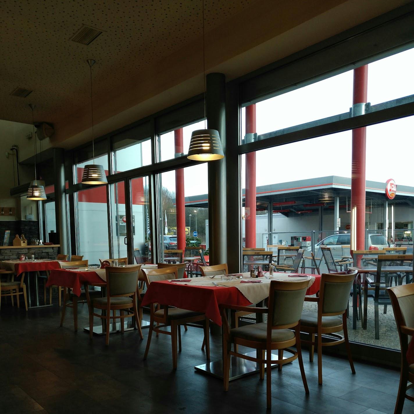 Restaurant "Café Restaurant F1 Aš" in Aš 1