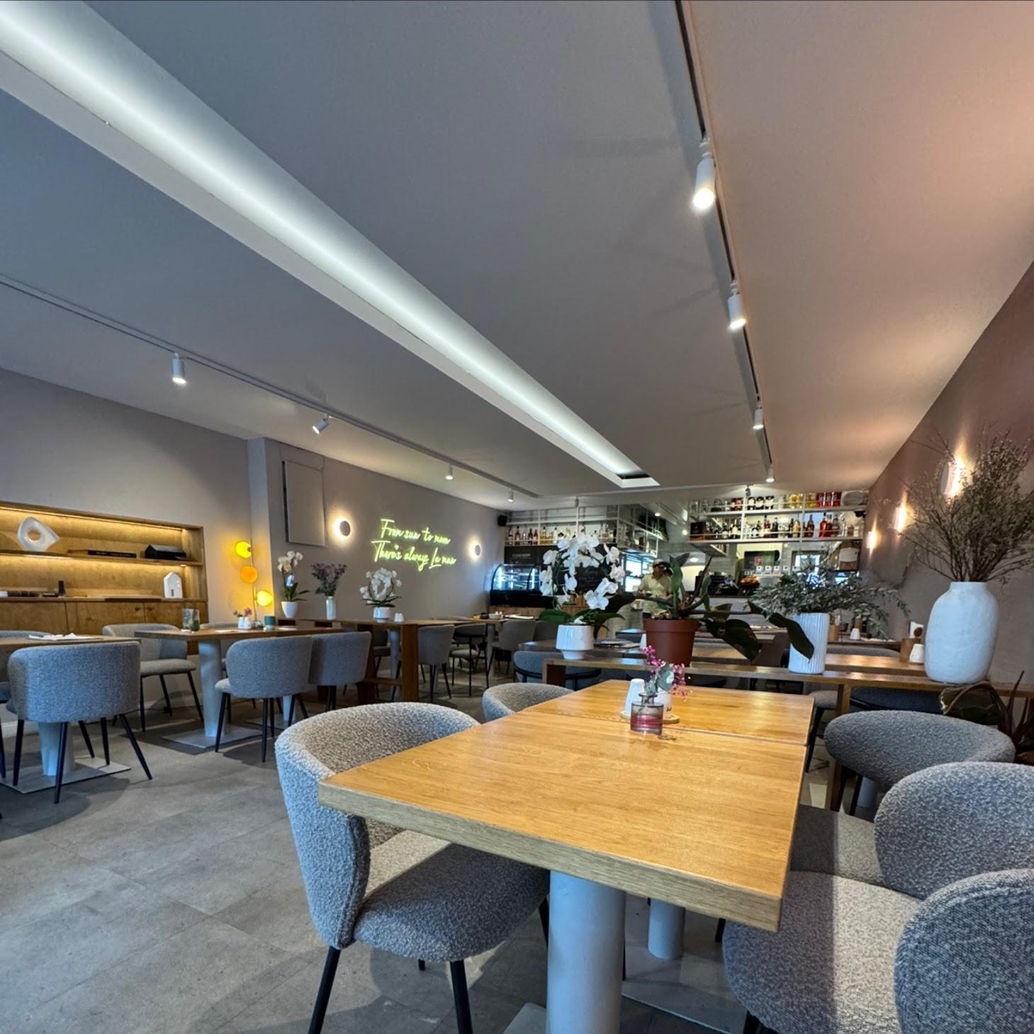 Restaurant "La Mun - Frühstück, Brunch & Bar -  St. Georg" in Hamburg