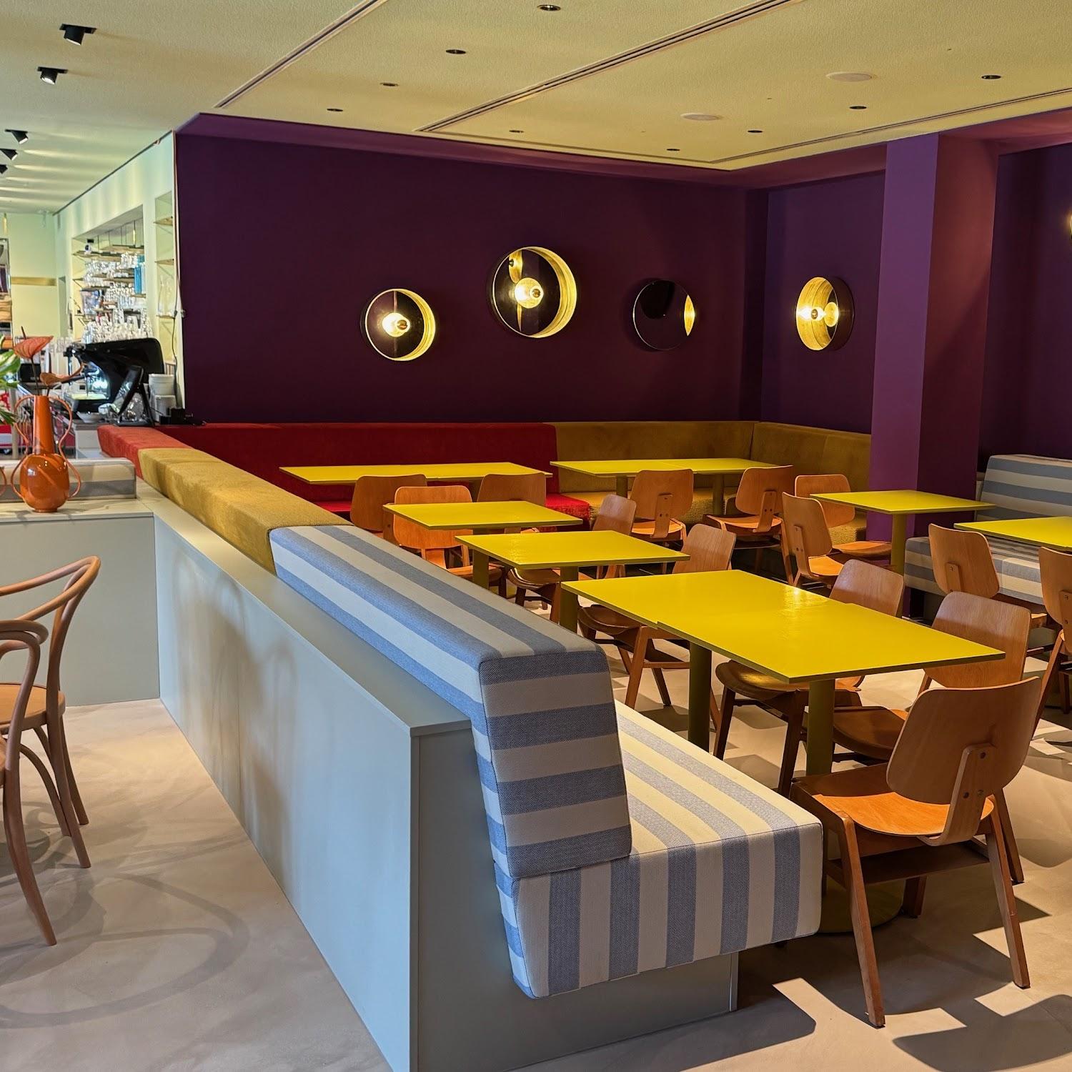 Restaurant "Riviera76" in München