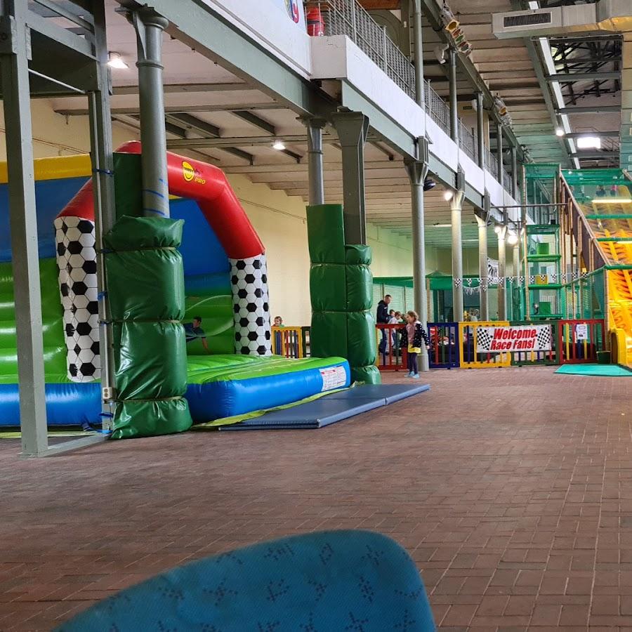 Restaurant "Erlebniswelt  Alte Zuckerfabrik " in Amt Tessin