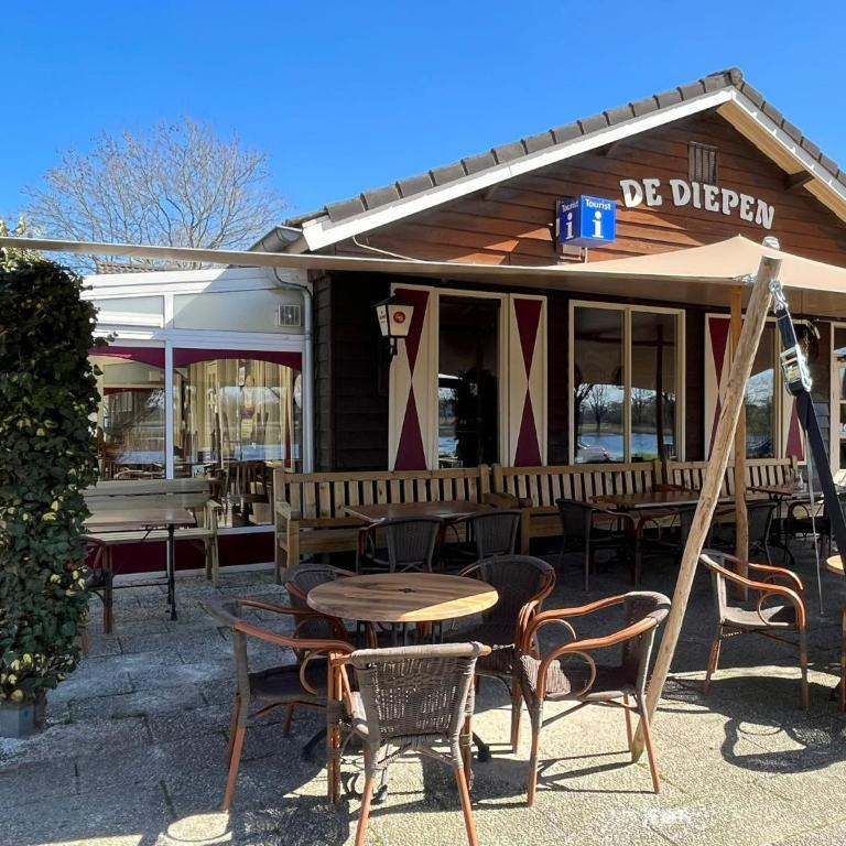 Restaurant "Eethuis De Diepen" in Milsbeek
