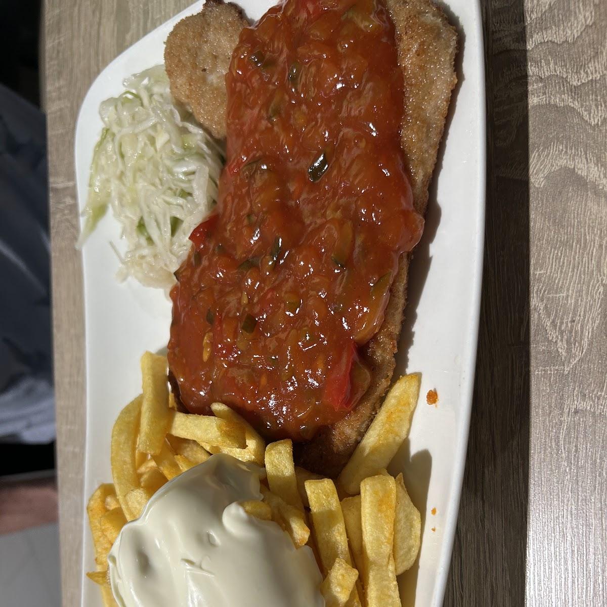 Restaurant "TT GRILL - Imbiss im Edeka Center Tank" in Werdohl