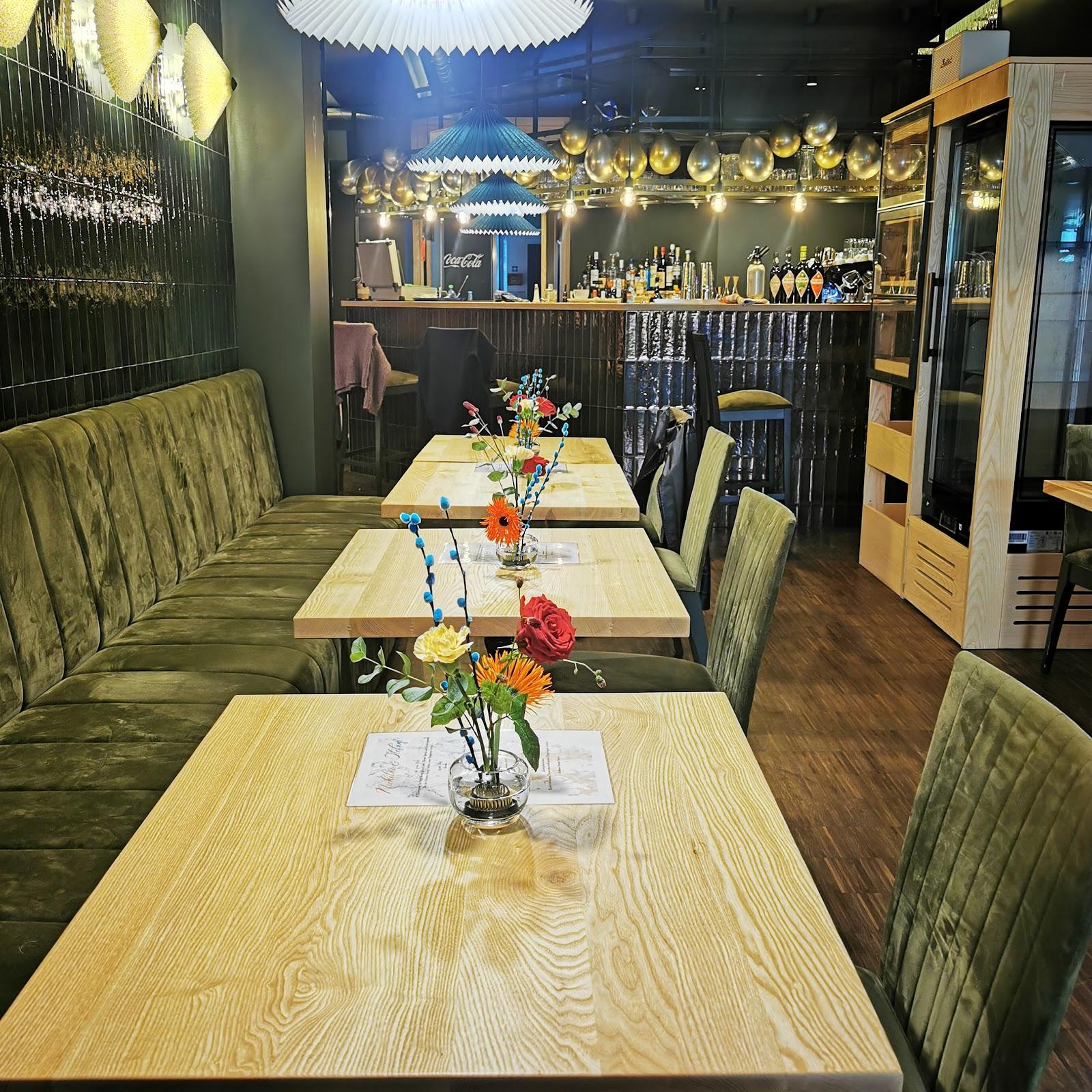 Restaurant "Thyme - Café des Fleurs" in Landshut