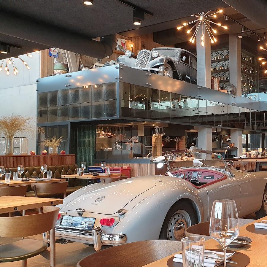 Restaurant "Autohalle" in Andelfingen