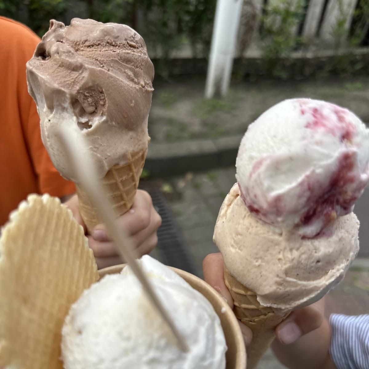 Restaurant "Eiswagen Strampe" in Neetze