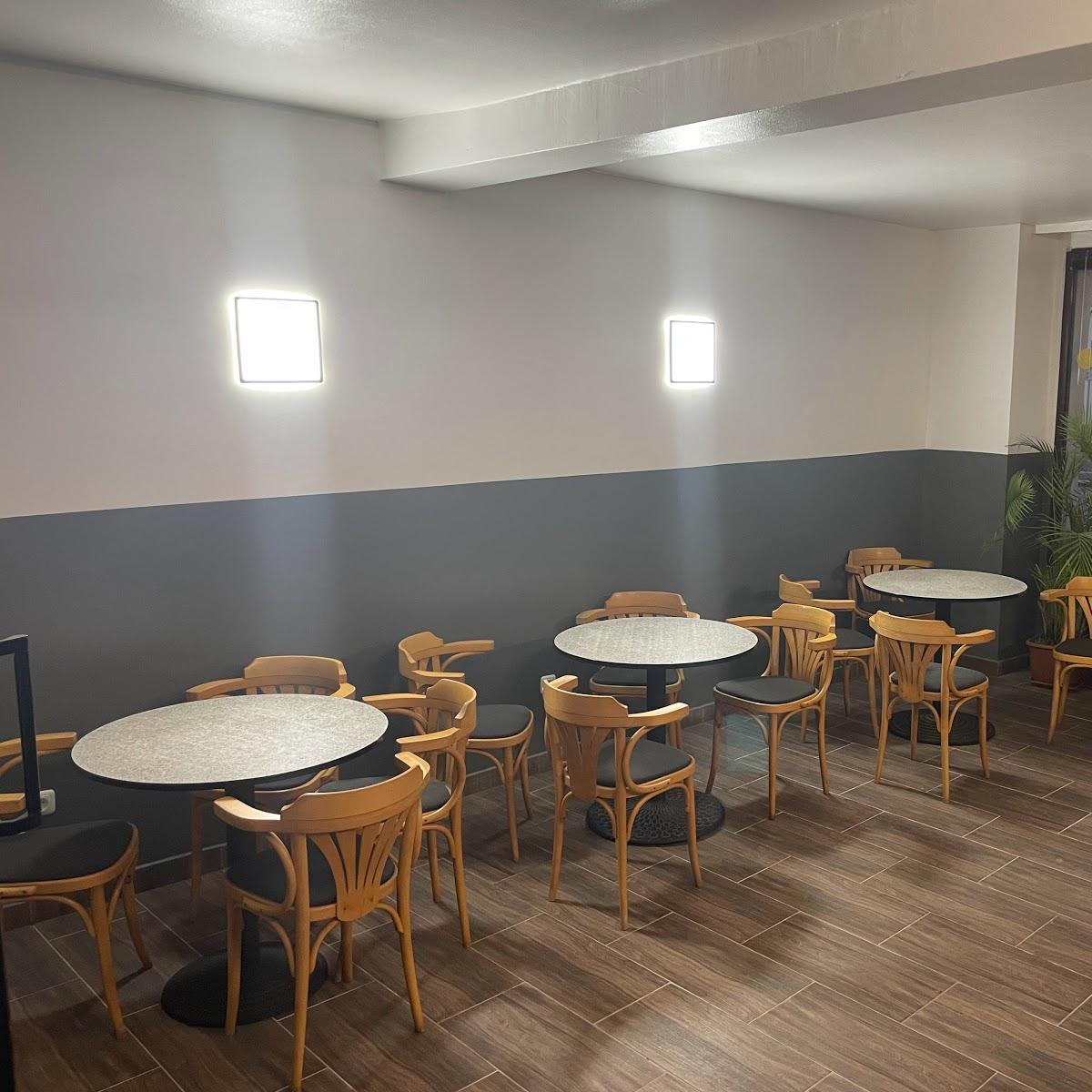 Restaurant "Imbiss Asia & Döner" in Lunzenau