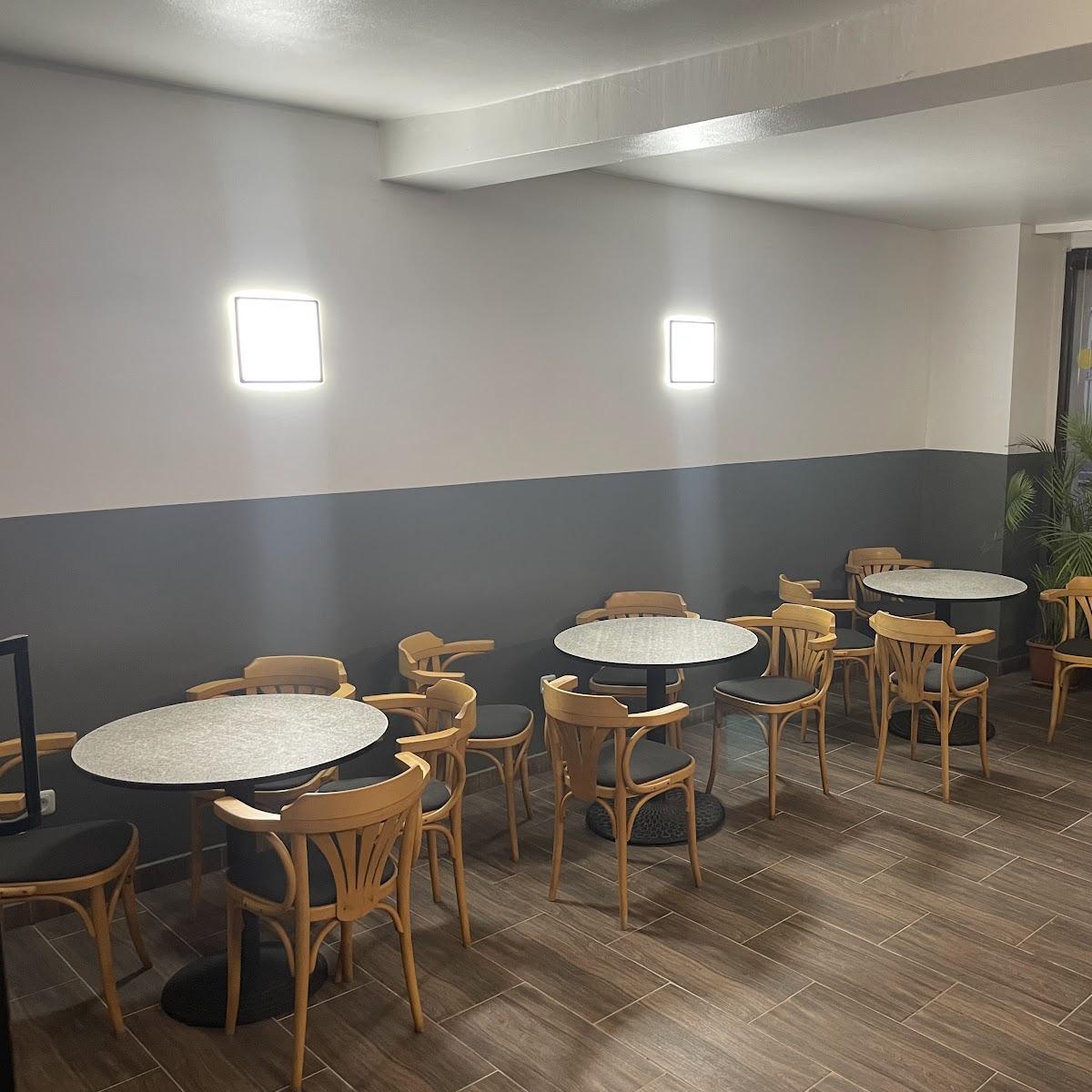 Restaurant "Imbiss Asia & Döner" in Lunzenau