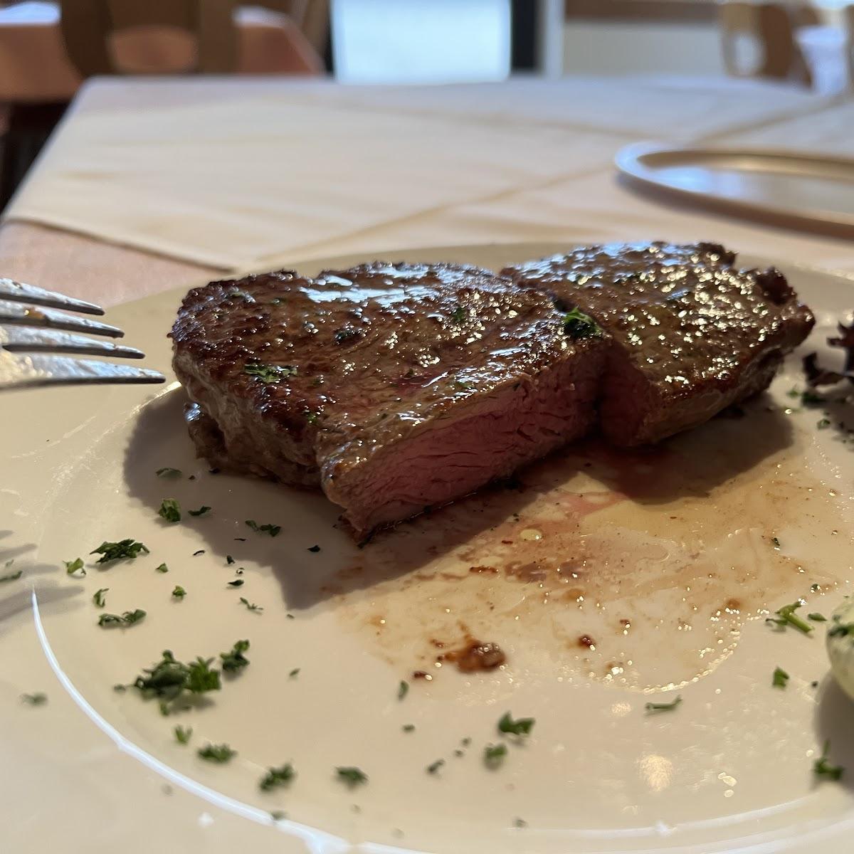 Restaurant "Gasthaus Rauchfang Inh. Hermann Herres" in Leiwen