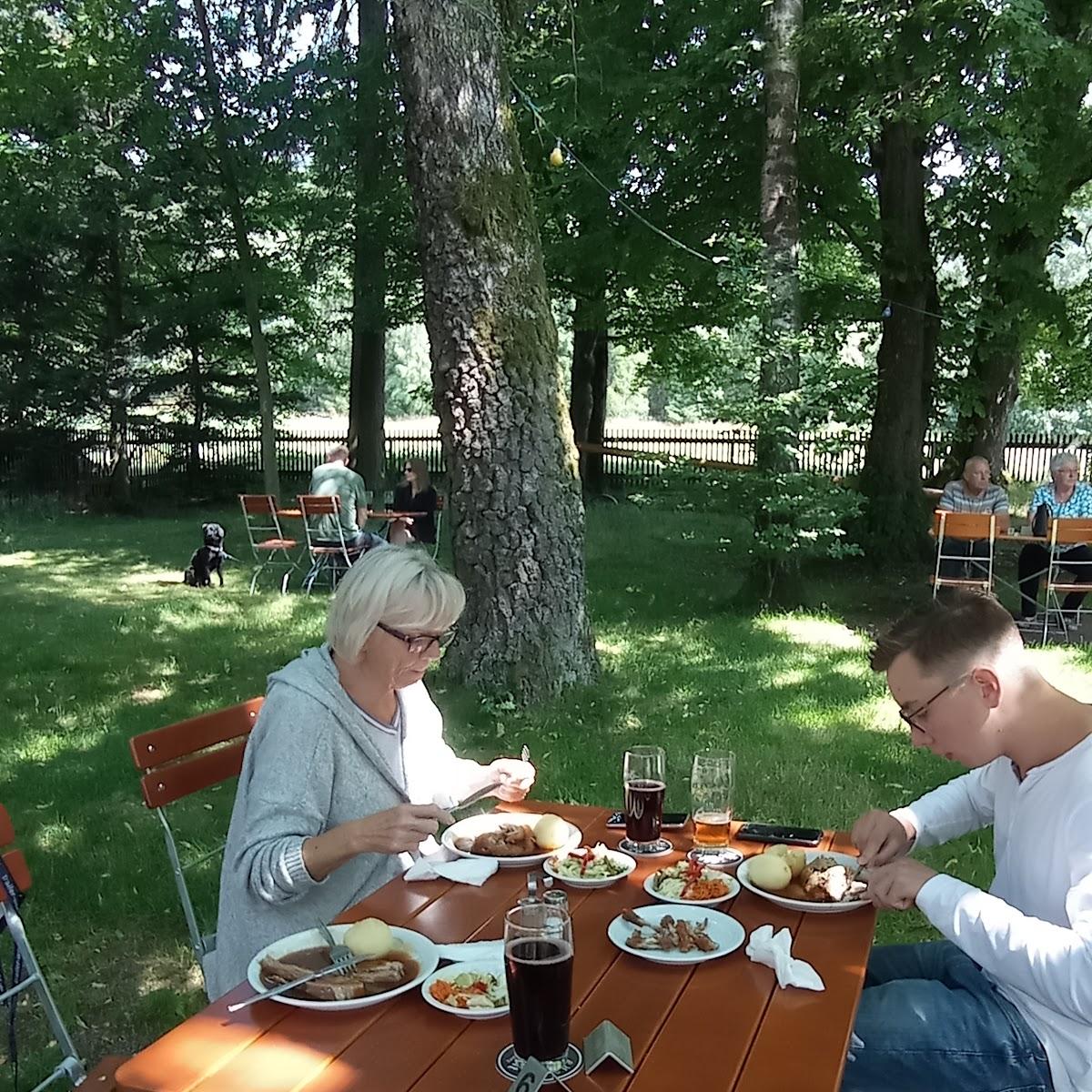Restaurant "Dragoner - Gisela u. Josef Keck" in Pullenreuth