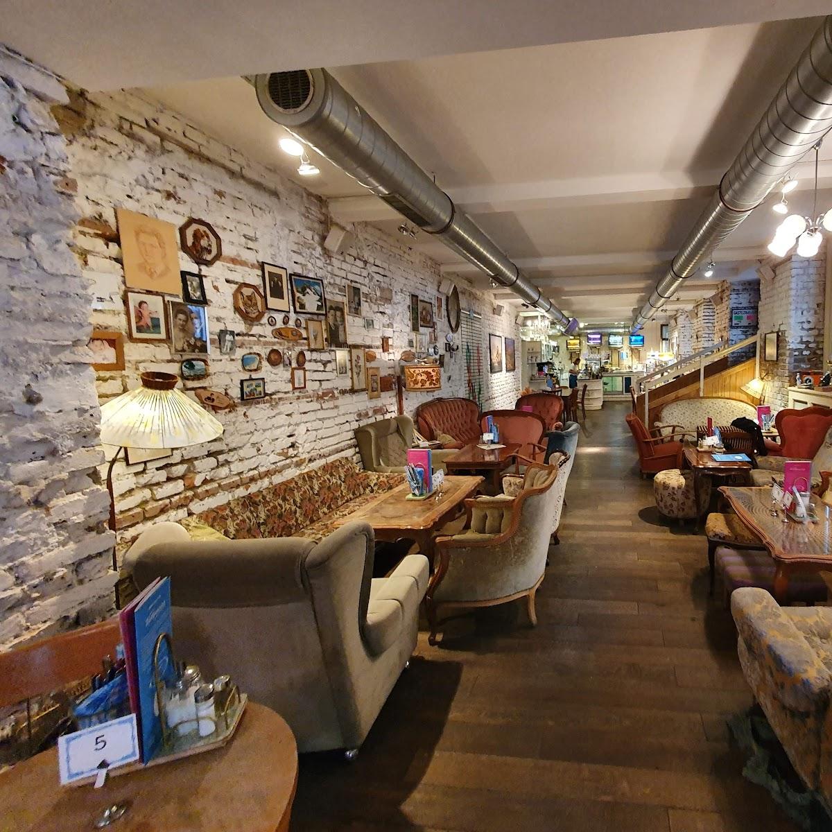 Restaurant "Vollpension Generationencafé in der Schleifmühlgasse" in Wien