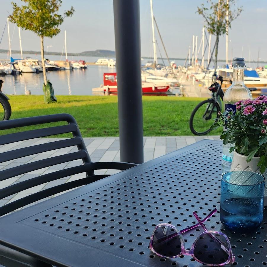 Restaurant "Vinothek WEINKEHR" in Braunsbedra