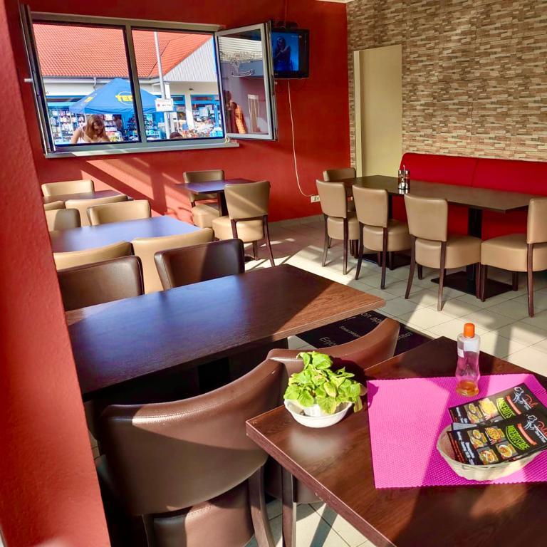 Restaurant "Delikat Döner & Pizza" in Höchst im Odenwald