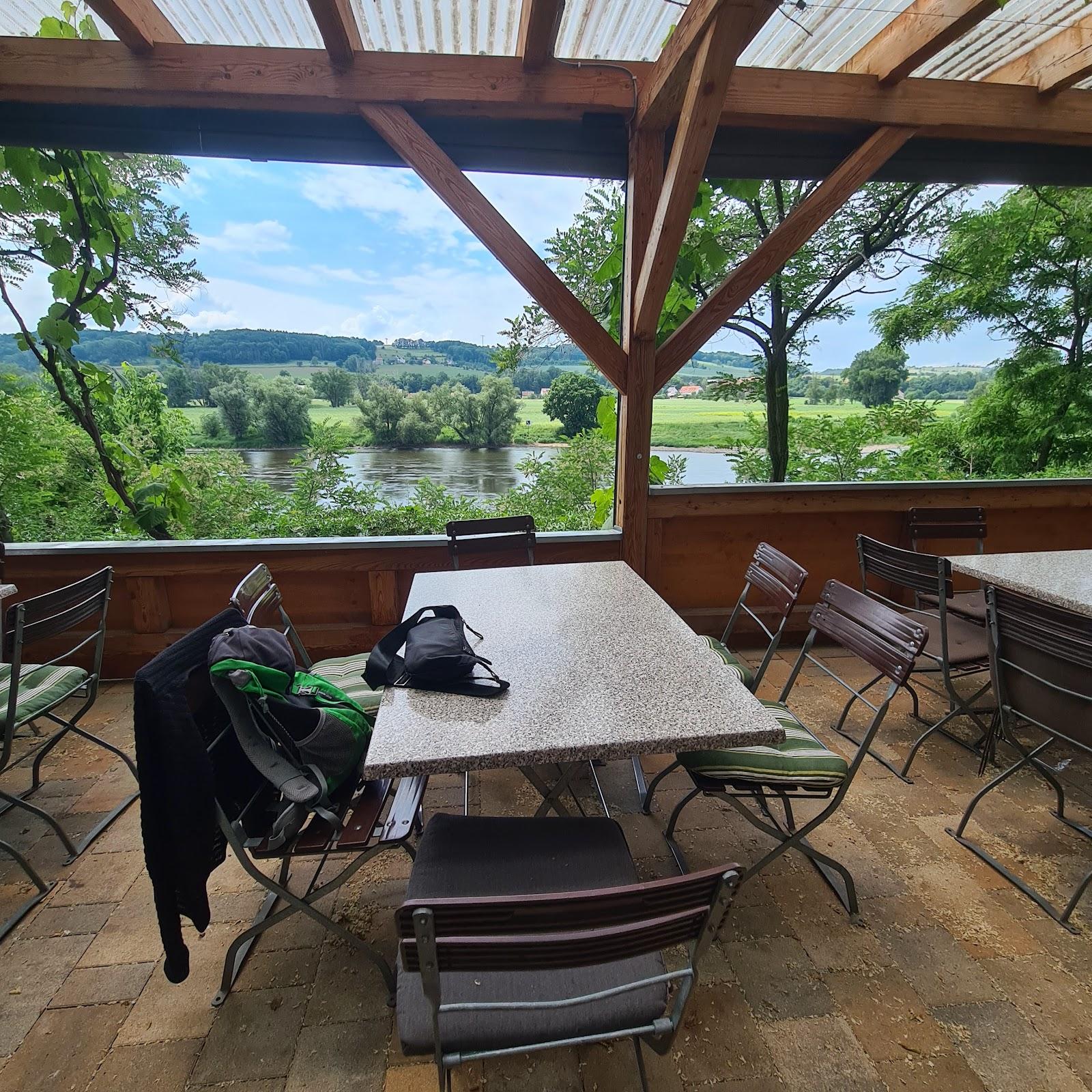 Restaurant "Skopis Elbgarten" in Coswig