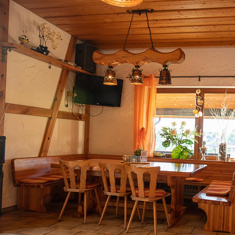Restaurant "Mile Gaststätte Sportheim Schwarzenberg" in Schömberg