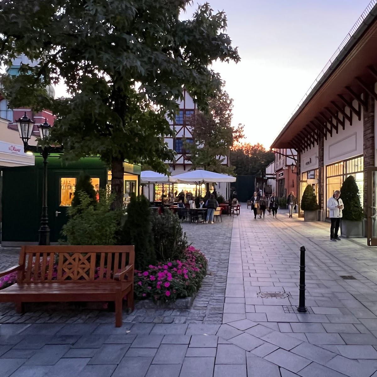 Restaurant "McArthurGlen Designer Outlet" in Neumünster