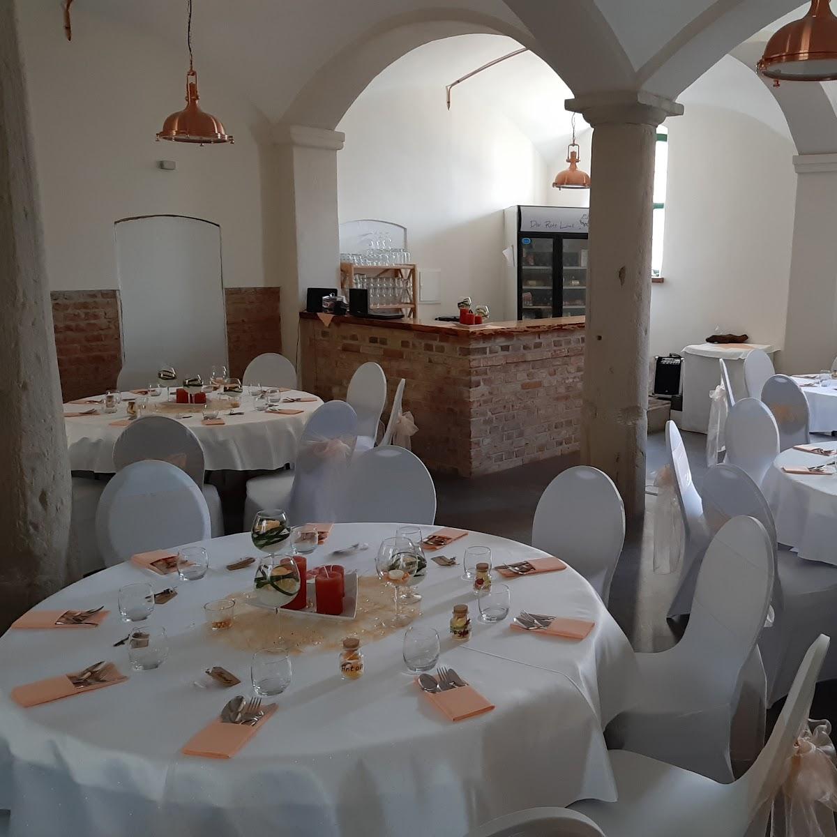 Restaurant "Gaststätte zum Roten Löwen" in Elsteraue